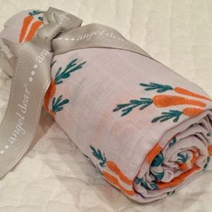 BRAND NEW Angel Dear Soft Muslin Swaddle